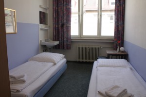 Zweibettzimmer mit Etagendusche/WC